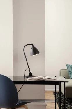 GUBI Bestlite BL2 table lamp, chrome - black semi matt