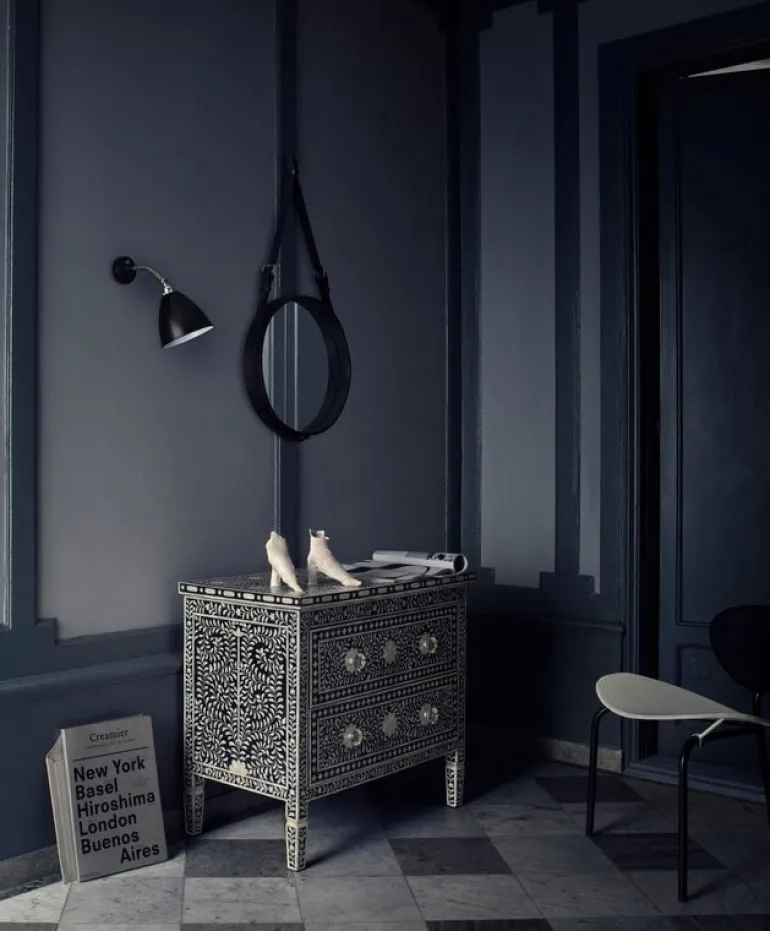 GUBI Bestlite BL7 wall lamp, brass - black semi matt