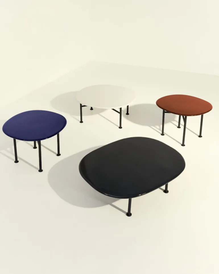 GUBI Carmel coffee table, 87,5 x 70 cm, black - midnight black