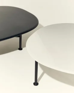 GUBI Carmel coffee table, 75 x 75 cm, black - clam white