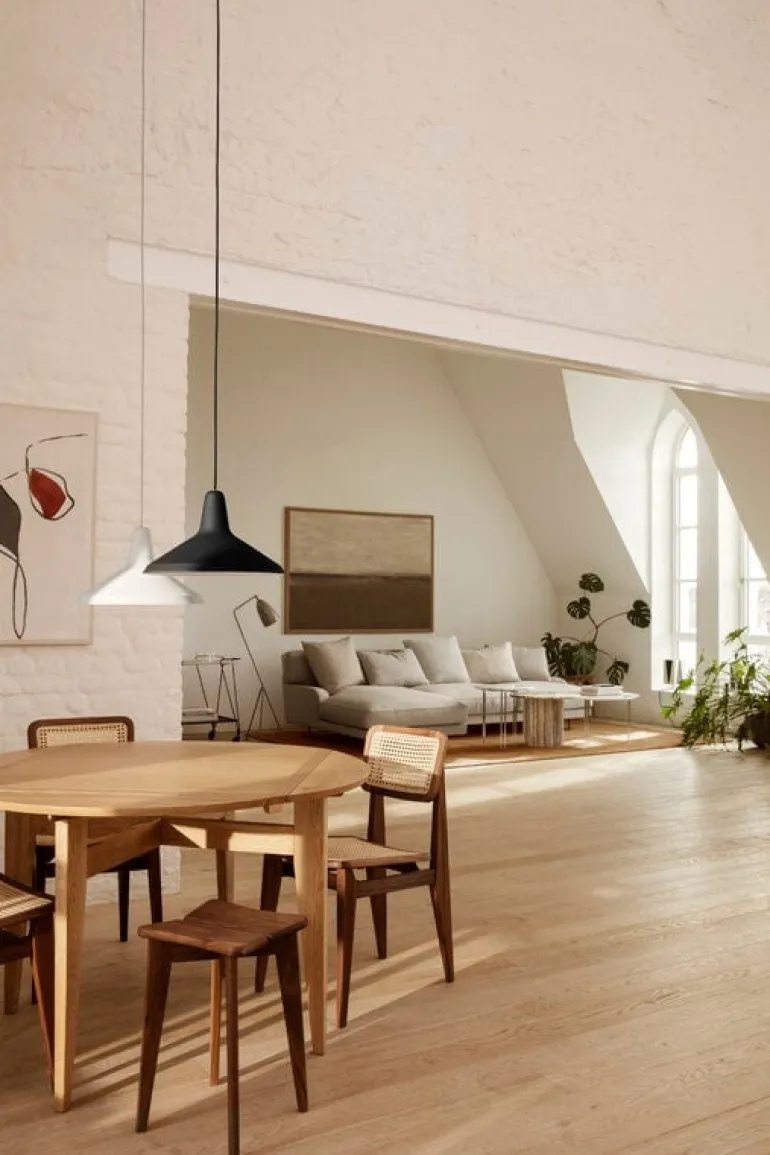 GUBI C-Chair, cane - oiled walnut