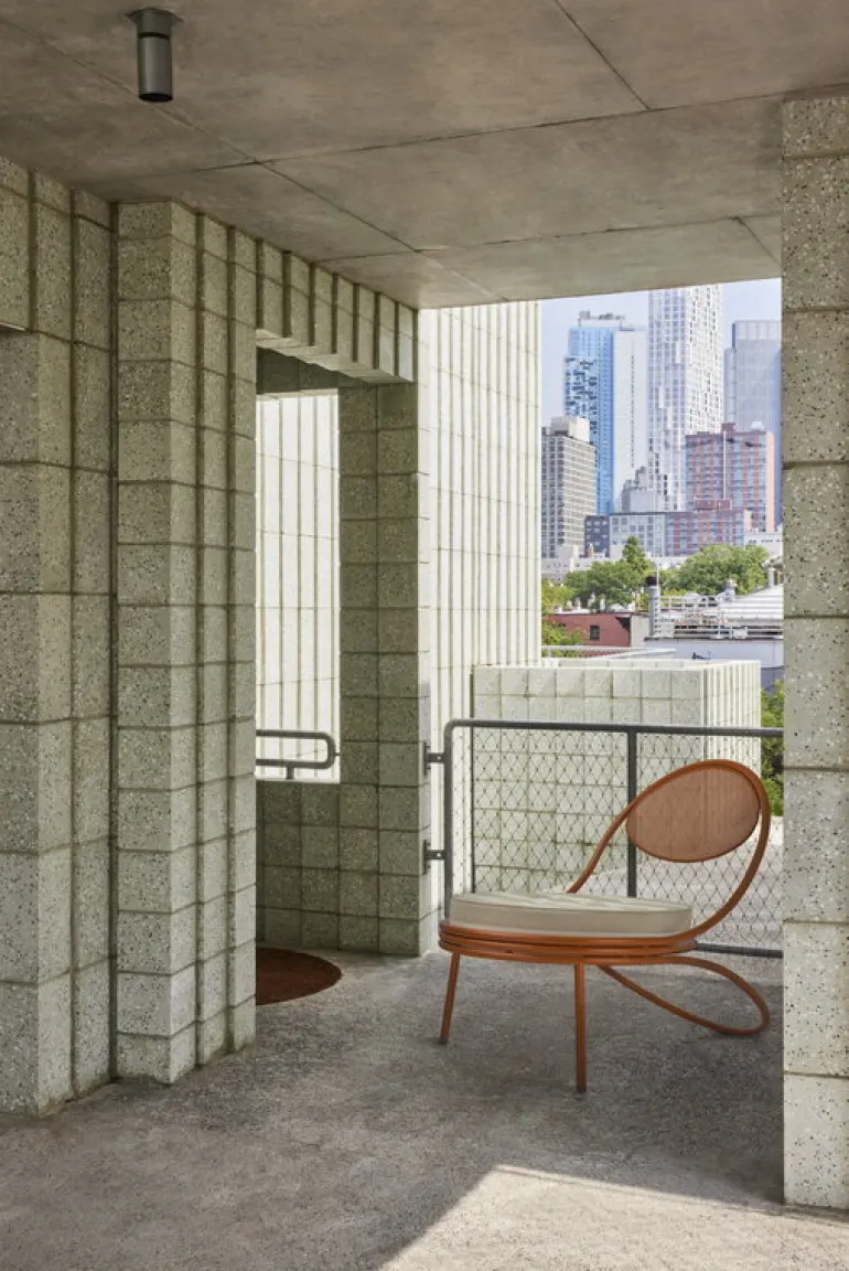 GUBI Copacabana lounge chair, orange - Limonta Leslie 40