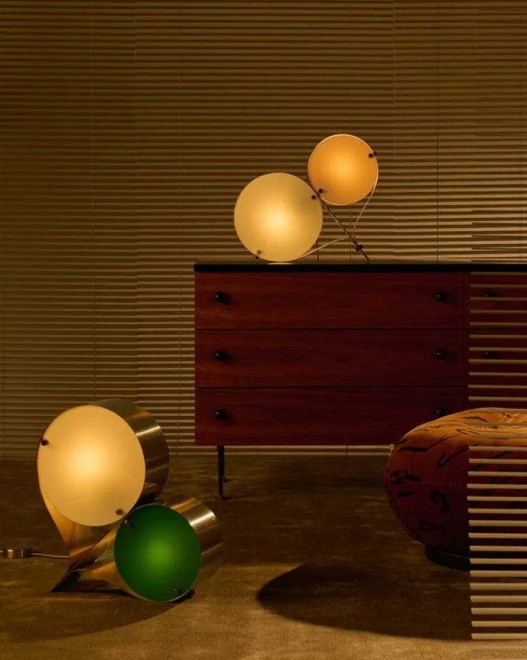 GUBI Coppia table lamp, steel, ivory - clover