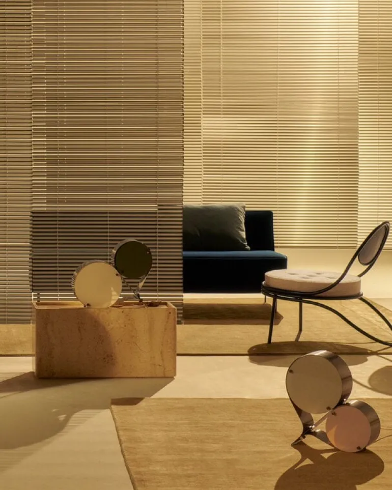 GUBI Coppia table lamp, steel, ivory - clover