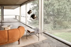 GUBI Croissant 3-seater sofa, oiled walnut - Chamois Cuoio 1708