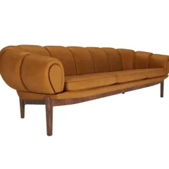 GUBI Croissant 3-seater sofa, oiled walnut - Chamois Cuoio 1708