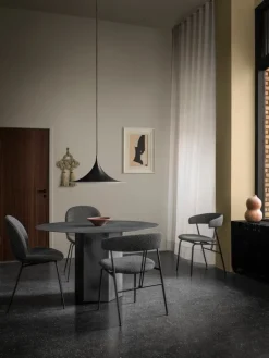 GUBI Epic dining table, round, 130 cm, misty grey steel