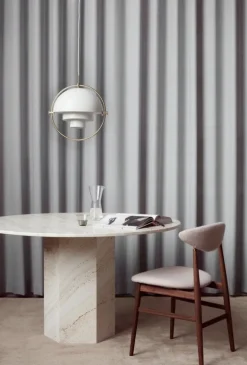 GUBI Epic dining table, round, 130 cm, white travertine