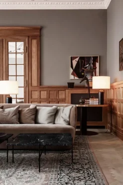 GUBI Gravity table lamp, small, black steel