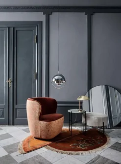 GUBI Gubi mirror, black brass