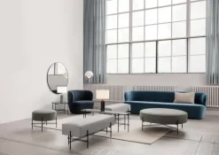 GUBI Gubi mirror, black brass