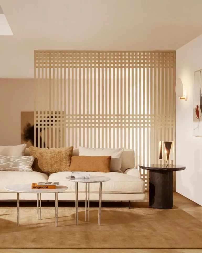 GUBI IOI coffee table, 50 cm, chrome - white marble