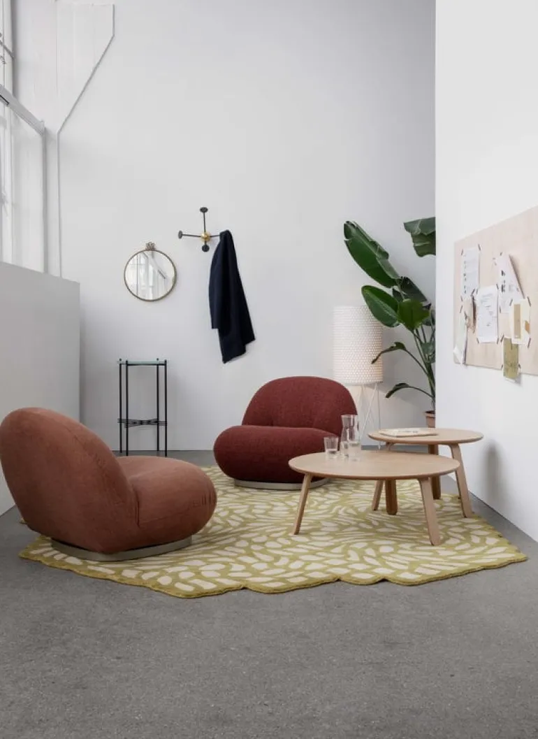 GUBI Matégot coat rack, black