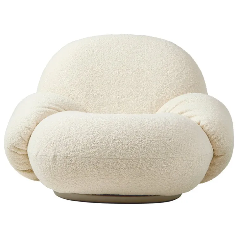 GUBI Pacha lounge chair with armrest, pearl gold - Karakorum 001