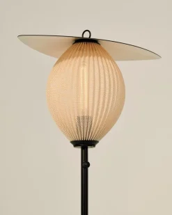 GUBI Satellite Outdoor floor lamp, black - cream white