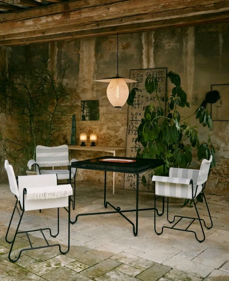 GUBI Satellite Outdoor pendant, 27 cm, black - cream white