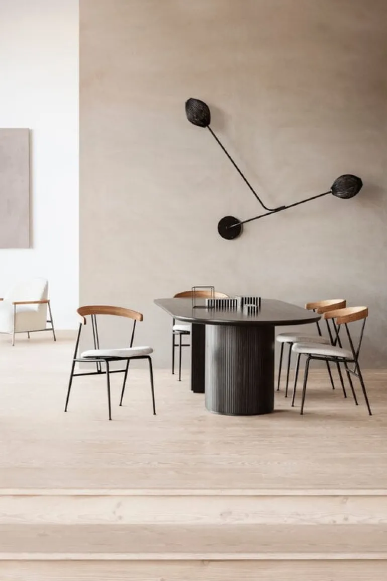 GUBI Satellite wall lamp, soft black semi matt