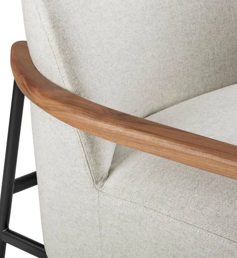 GUBI Sejour lounge chair with armrests, walnut-black-Flair Sp FR 201