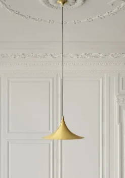 GUBI Semi pendant 47 cm, brass
