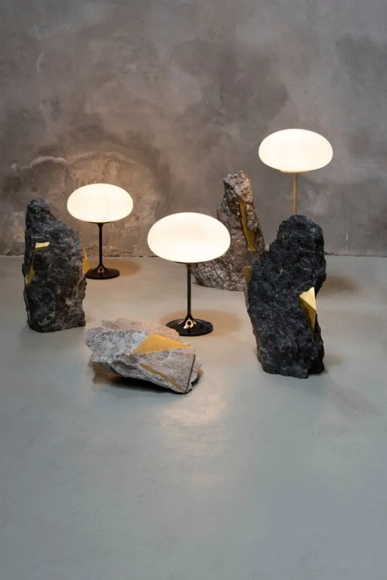 GUBI Stemlite table lamp, 42 cm, dimmable, black chrome