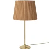 GUBI Tynell 9205 table lamp, brass - bamboo