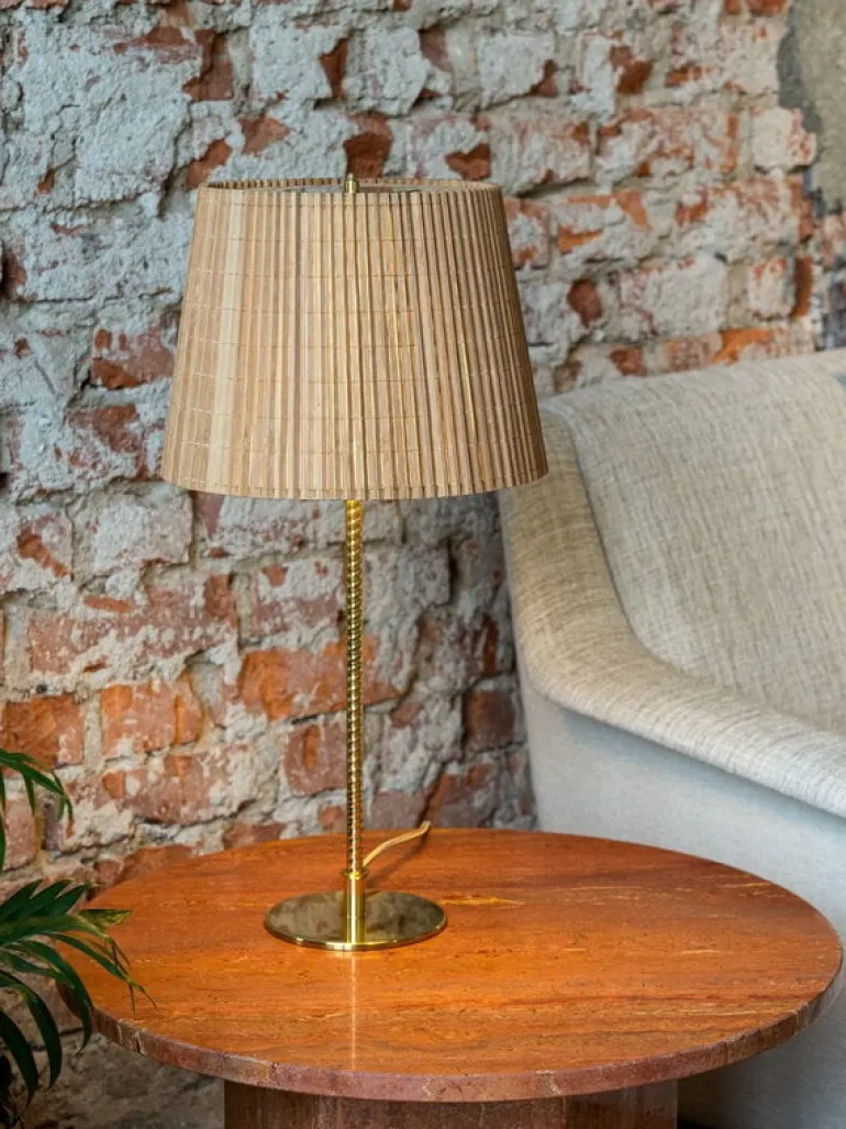 GUBI Tynell 9205 table lamp, brass - bamboo