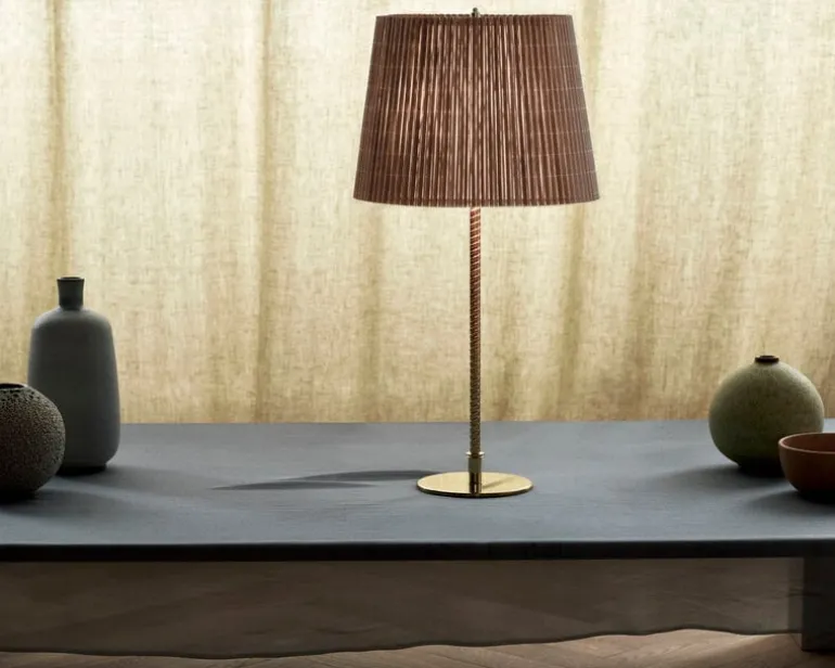 GUBI Tynell 9205 table lamp, brass - bamboo