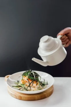 Hanna Saari Halikko cutting board, round, ash