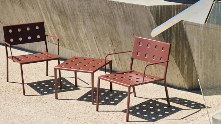 HAY Balcony lounge armchair, iron red