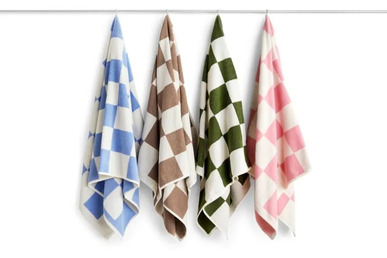 HAY Check bath towel, 70 x 136 cm, sky blue