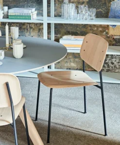 HAY CPH20 2.0 table, 120 cm, lacquered oak - grey linoleum