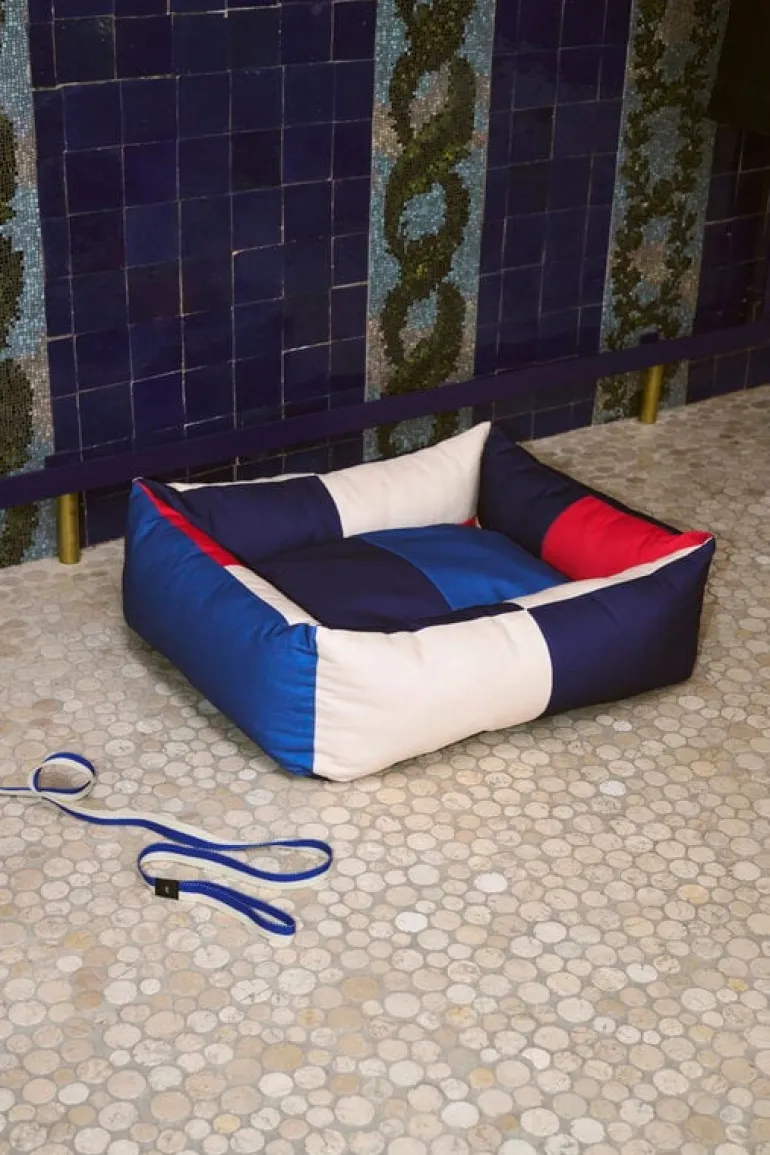 HAY HAY Dogs bed, M, red - blue