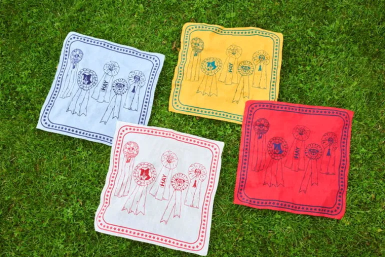 HAY HAY Dogs scarf, 55 x 55 cm, ochre