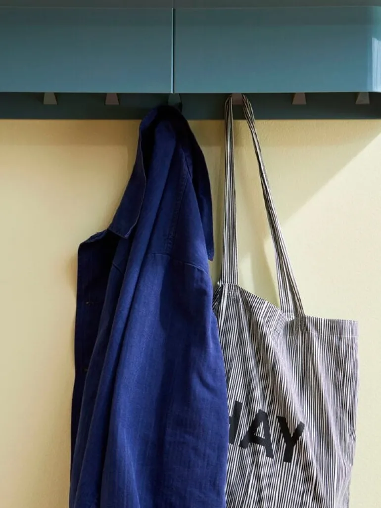 HAY Korpus shelf L, 7 hooks, sea