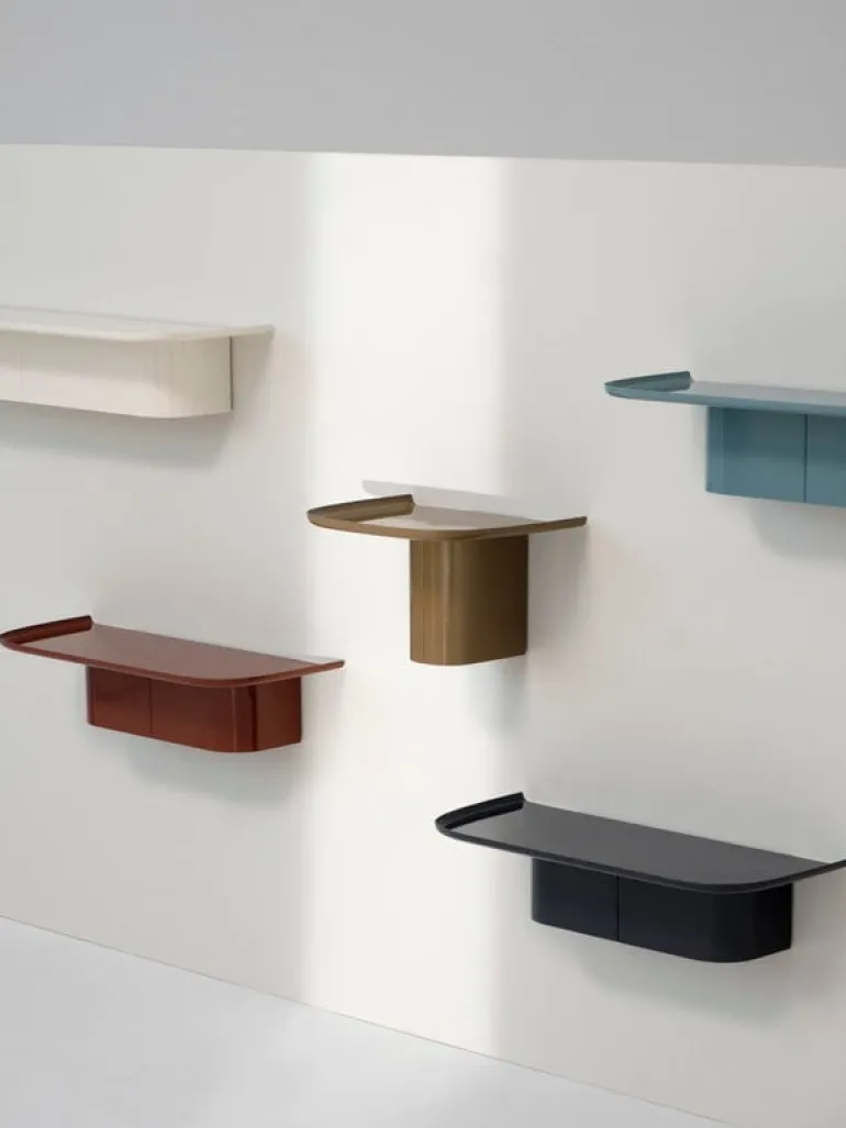 HAY Korpus shelf M, 4 hooks, brick red