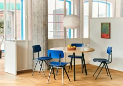 HAY Loop Stand round table, 120 cm, deep blue - lacquered oak