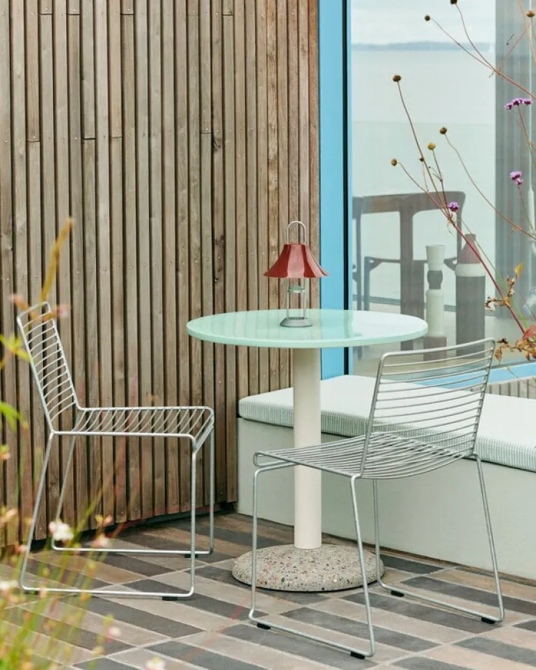 HAY Mousqueton portable table lamp, iron red