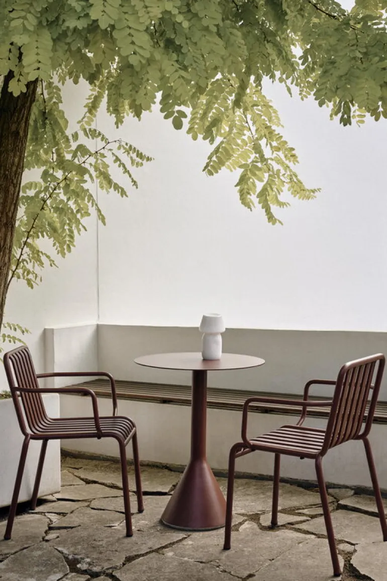 HAY Palissade Cone table, 70 cm, iron red