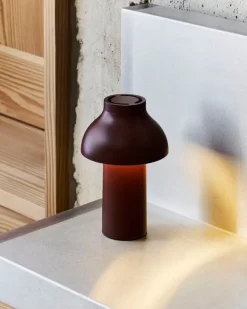 HAY PC Portable No 2 table lamp, iron red