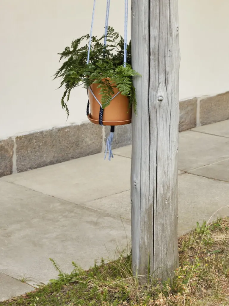 HAY Phanta plant hanger, black