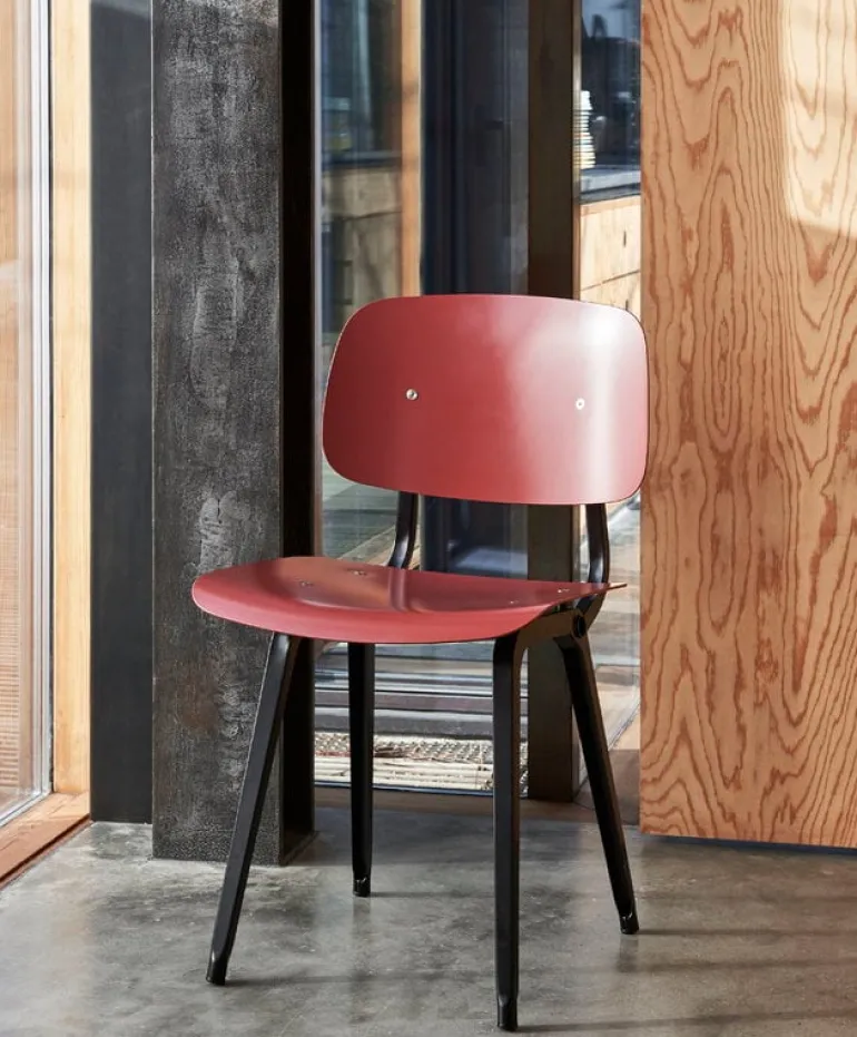 HAY Revolt chair, black - plum red 3.0