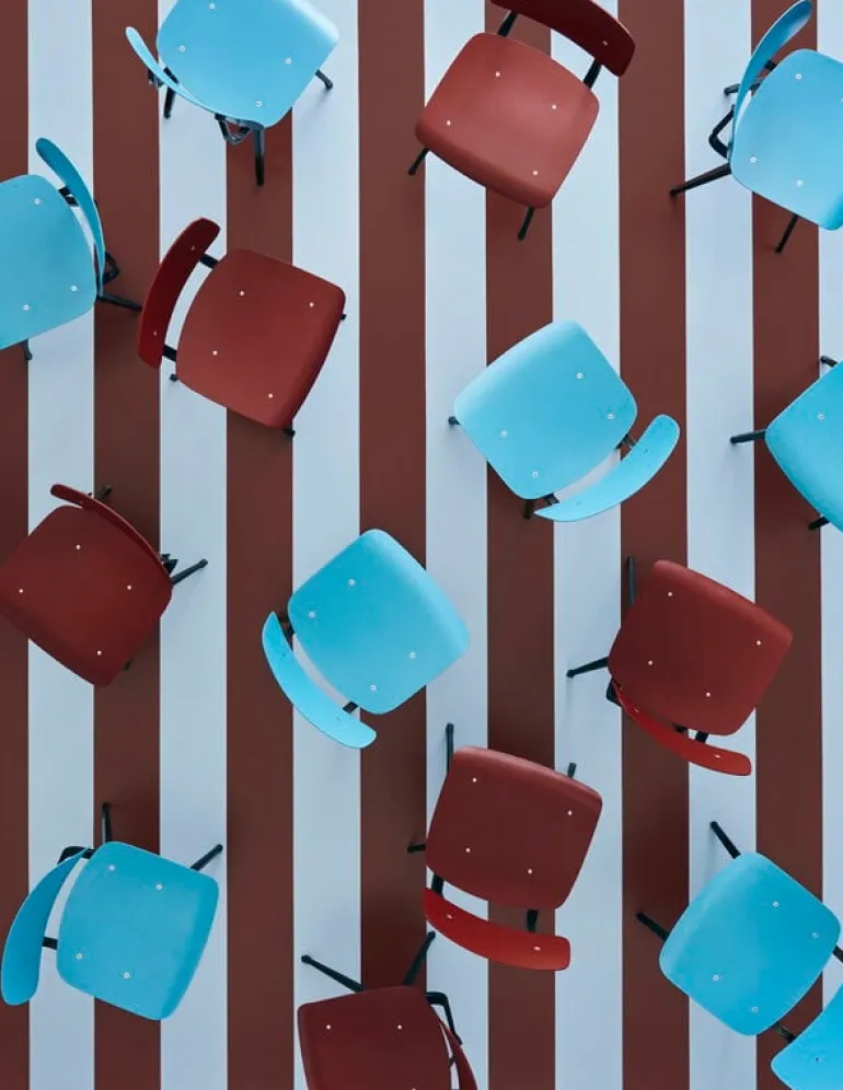 HAY Revolt chair, black - plum red 3.0