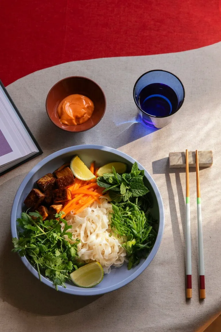 HAY Sobremesa serving bowl, M, light blue