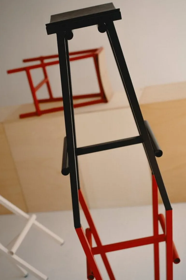 HAY Taburete 8 bar stool, low, 65 cm, signal red - lacquered oak