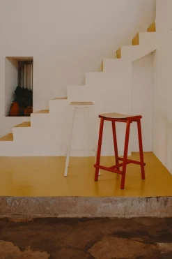 HAY Taburete 8 bar stool, low, 65 cm, signal red - lacquered oak