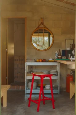 HAY Taburete 8 bar stool, low, 65 cm, signal red - lacquered oak