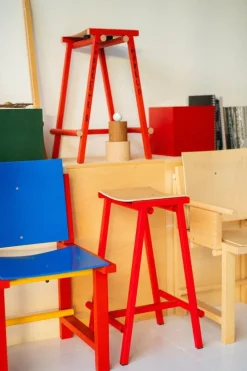 HAY Taburete 8 bar stool, low, 65 cm, signal red - lacquered oak