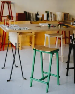 HAY Taburete 8 bar stool, low, 65 cm, soft jade - lacquered oak