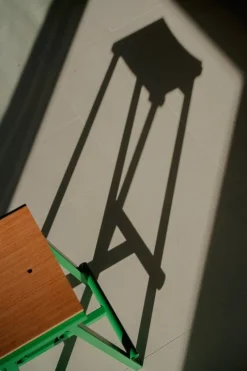 HAY Taburete 8 bar stool, low, 65 cm, soft jade - lacquered oak