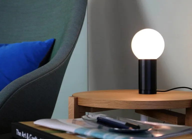 HAY Turn On table lamp, black